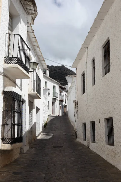Calle Estrecha Pueblo Andaluz Bubion España —  Fotos de Stock