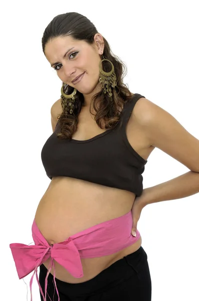 Έγκυος Γυναίκα Μια Ροζ Κορδέλα Στην Κοιλιά Της Απομονωμένη Λευκό — Φωτογραφία Αρχείου