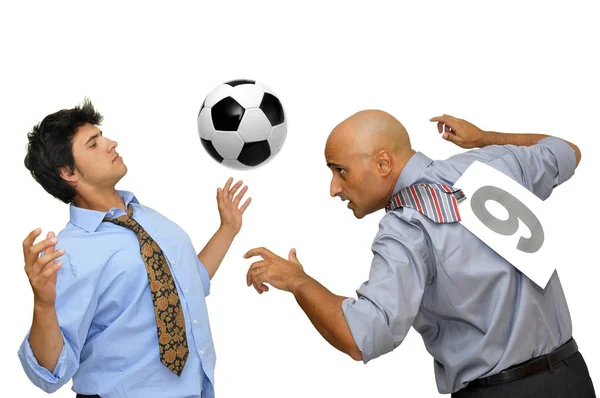 Twee Zakenmannen Spelen Met Een Voetbal Geïsoleerd Het Wit — Stockfoto