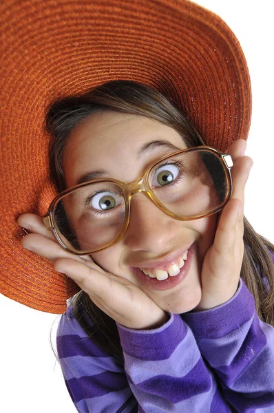 Giovane Ragazza Con Grandi Occhiali Volti Cappello Fare — Foto Stock