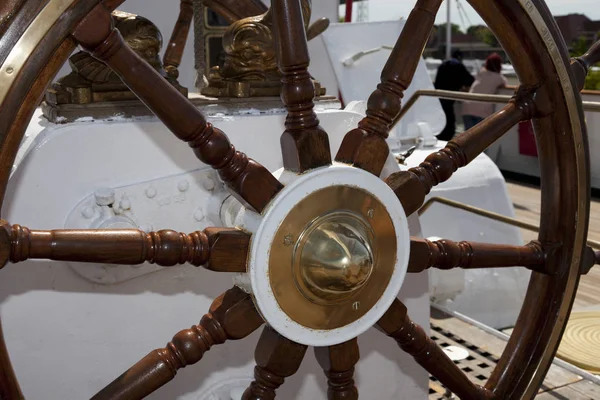 Steering Wheel Sailboat — Stock Photo, Image