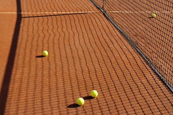 Dettaglio Campo Terra Battuta Con Palline Tennis — Foto Stock