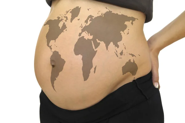 Ventre Femme Enceinte Avec Carte Monde Isolé Blanc — Photo