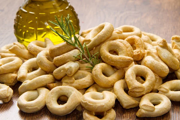 Foto Ravvicinata Taralli Italiani Prodotto Forno Tradizionale Isolato Bianco — Foto Stock