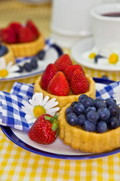 Fresh Strawberry Cake Slices — Stock Photo, Image