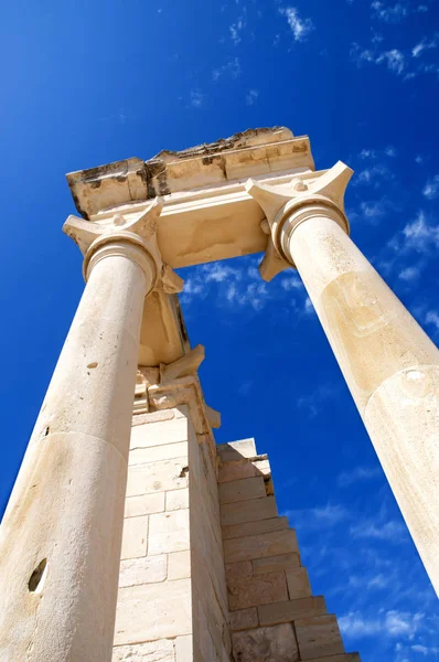 Columnas Del Santuario Apolo Hylates Frente Cielo Azul Principales Centros — Foto de Stock