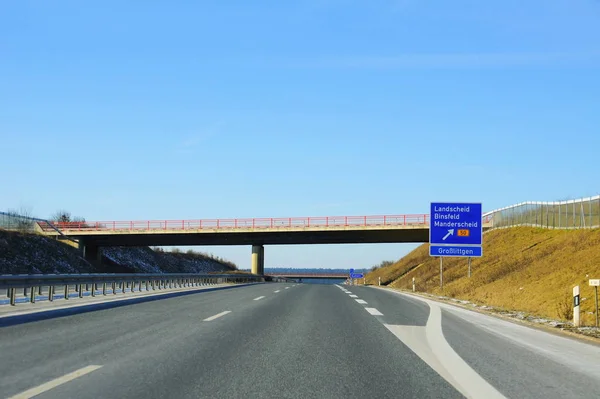 Eifelautobahn Mit Brücken Manderscheid Ausfahrt — Stockfoto