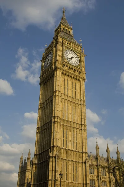 Big Ben Clock Tower Cloudy Sky Background — Stock Photo, Image
