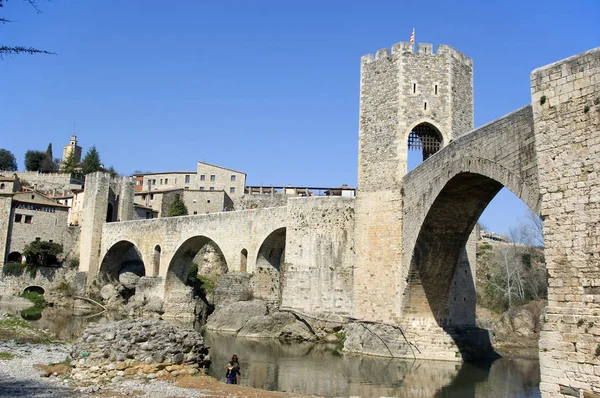 中世の町ベスアルア カタルーニャ スペイン — ストック写真