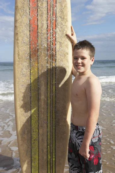 Ragazzo Adolescente Con Tavola Surf — Foto Stock