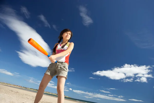 Adolescente Jugando Béisbol Playa —  Fotos de Stock