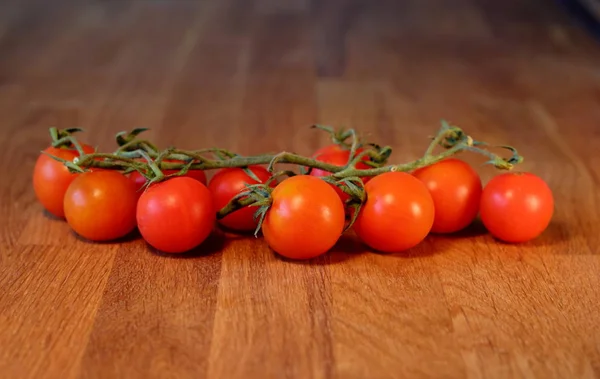 Tomates Orgânicos Maduros Frescos — Fotografia de Stock