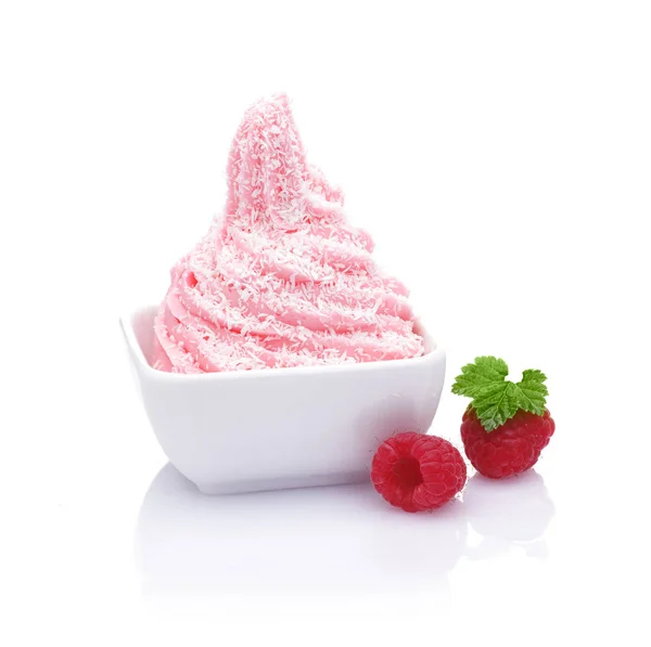 Yogur Frambuesa Congelado Con Cobertura Coco Sabor Fresa — Foto de Stock