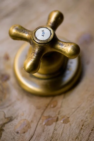 Vintage Style Hot Tap Spa — Stock Photo, Image