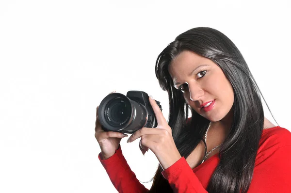 Молода Жінка Тримає Камеру Руці Ізольовано — стокове фото