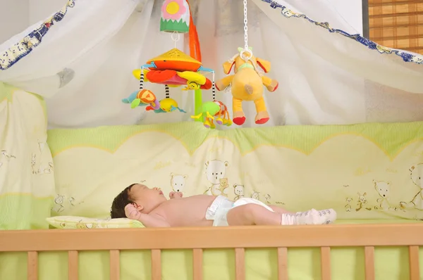 Bonito Pequeno Bebê Interior Closeup Retrato — Fotografia de Stock