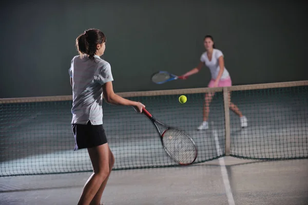 Young Girls Playing Tennis Game Indoori Tennis Court — Stock Photo, Image