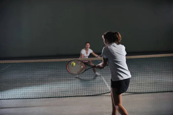Young Girls Playing Tennis Game Indoori Tennis Court — Stock Photo, Image