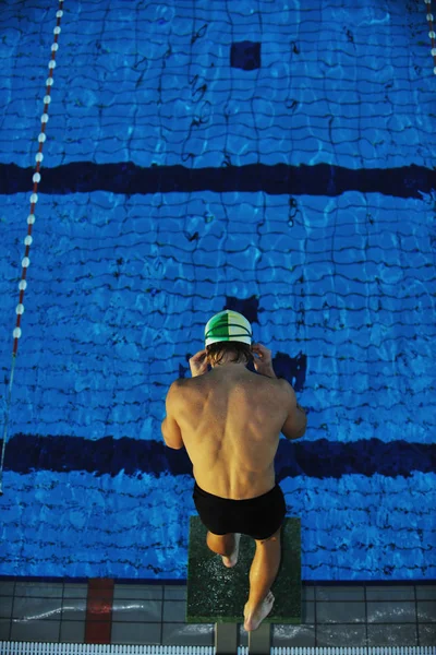 Start Position Race Concept Κατάλληλο Κολυμβητή Στην Πισίνα — Φωτογραφία Αρχείου