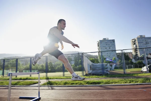 Joven Hombre Sano Correr Pista Deportiva Carrera Atlética Que Representa — Foto de Stock