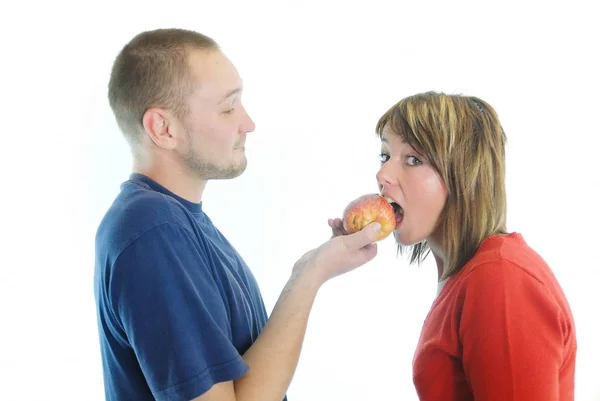 Healthy Couple Eating Apple — Stock Photo, Image