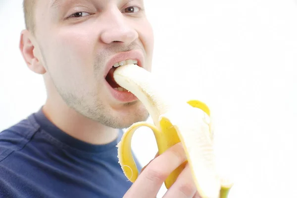 Homme Manger Banane Isolé Sur Blanc — Photo