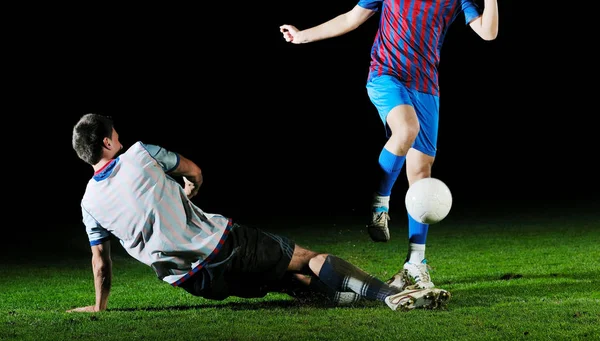 Competitie Actie Lopen Springen Duel Van Voetballers Het Voetbalstadion Nachts — Stockfoto