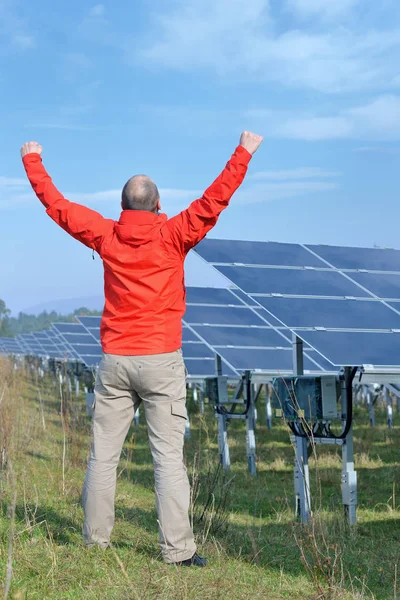 Male Engineer Work Place Solar Panels Plant Industy Background — Stock Photo, Image