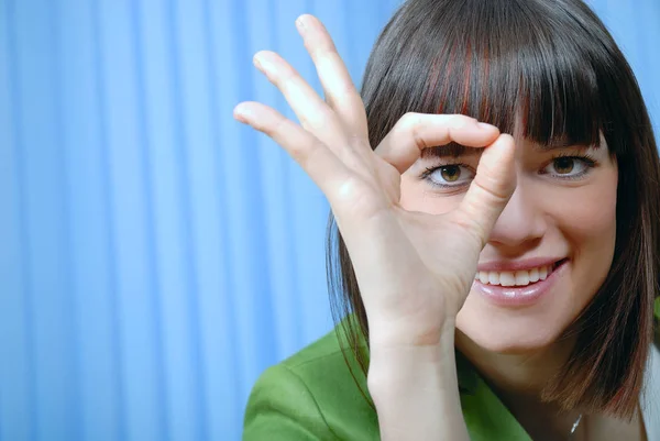 Close Van Een Jong Meisje Tonen Een Stop Gebaar — Stockfoto