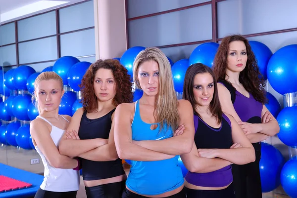Fitness Merkezinde Kız Takımı — Stok fotoğraf