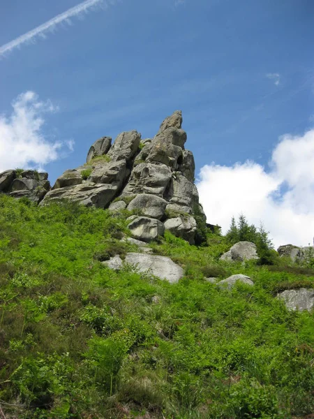 Big Picturesque Rock Carpathian Mountains — Stock Photo, Image