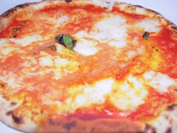 Italian Pizza Margherita Margarita Tomato Mozzarella Cheese — Stock Photo, Image