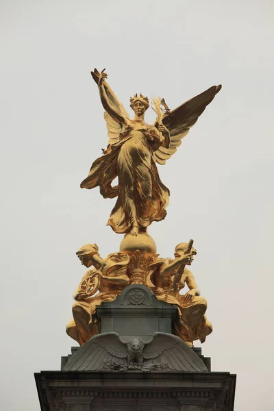 Qeen Victoria Emlékmű London — Stock Fotó