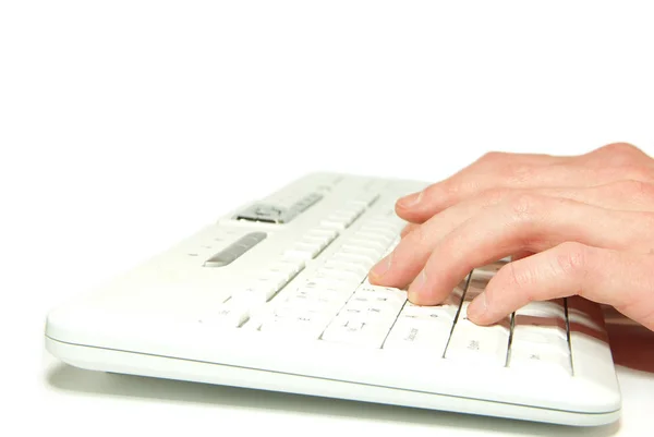 Мужские Руки Печатающие Белой Клавиатуре — стоковое фото