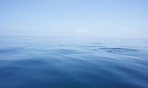 Море Блакитне Небо — стокове фото