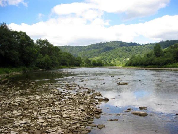 Krásná Krajina Řekou Rychlost Karpatských Horách — Stock fotografie