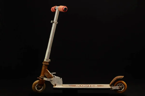 Scooter Metallo Bambino Sfondo Bianco — Foto Stock