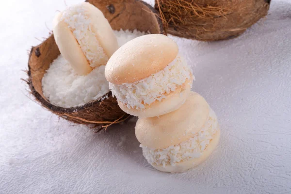 Noce Cocco Noce Fondo Bianco — Foto Stock