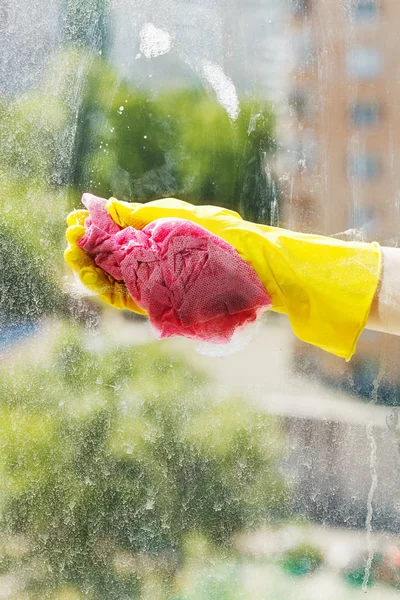 Hand Yellow Rubber Glove Washing Window Glass Soapy Water — Stock Photo, Image