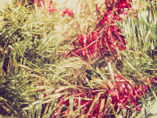 Ročník Retro Vypadající Tinsel Pro Vánoční Stromeček Dekorace — Stock fotografie