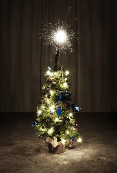 Рождественское Дерево Блестками — стоковое фото