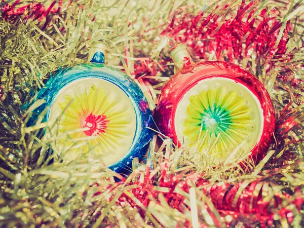 Vintage Retro Tinsel Baubles Seyir Için Noel Ağaç Süsleme — Stok fotoğraf