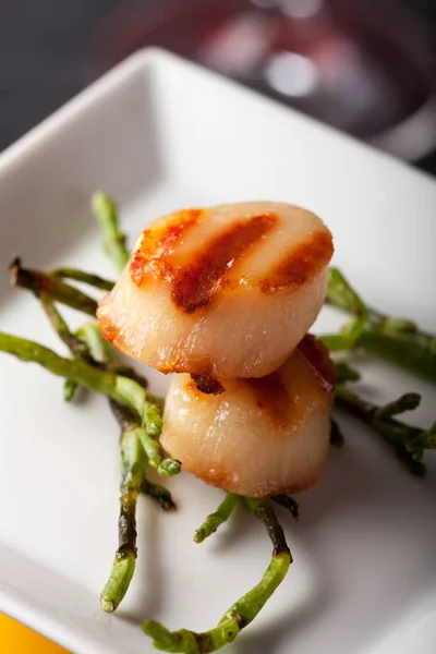 Closeup Two Grilled Scallops — Stock Photo, Image