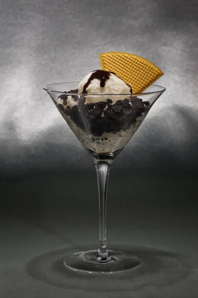 Galletas Helado Vaso Martini Con Decoración Gofres — Foto de Stock