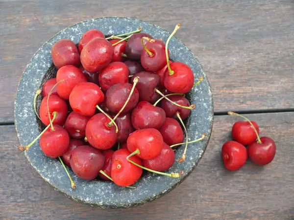 Frische Rote Kirschen Auf Hintergrund Nahaufnahme — Stockfoto