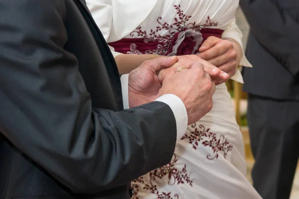 Anel Mudança Uma Cerimônia Casamento Igreja — Fotografia de Stock