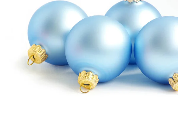 Boules Noël Bleues Isolées Sur Blanc — Photo