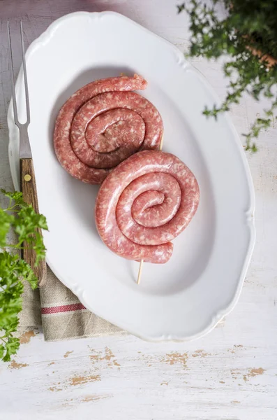 Kiełbasa Kiełbaskowa Kiełbasa Grillowa — Zdjęcie stockowe