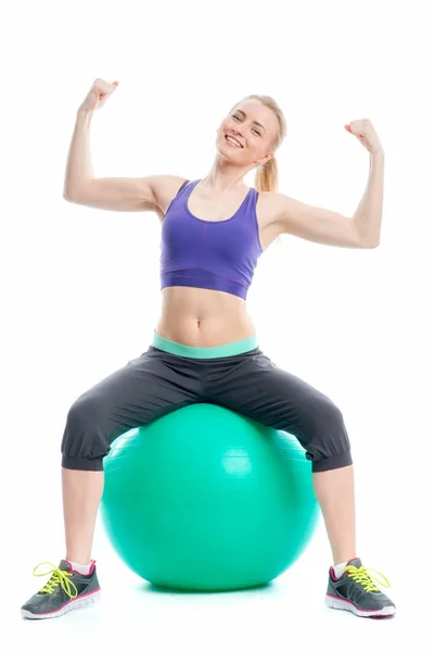 Blond Kvinnlig Idrottsman Fitness Boll — Stockfoto