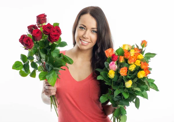 Mujer Joven Con Ramos Rosas — Foto de Stock